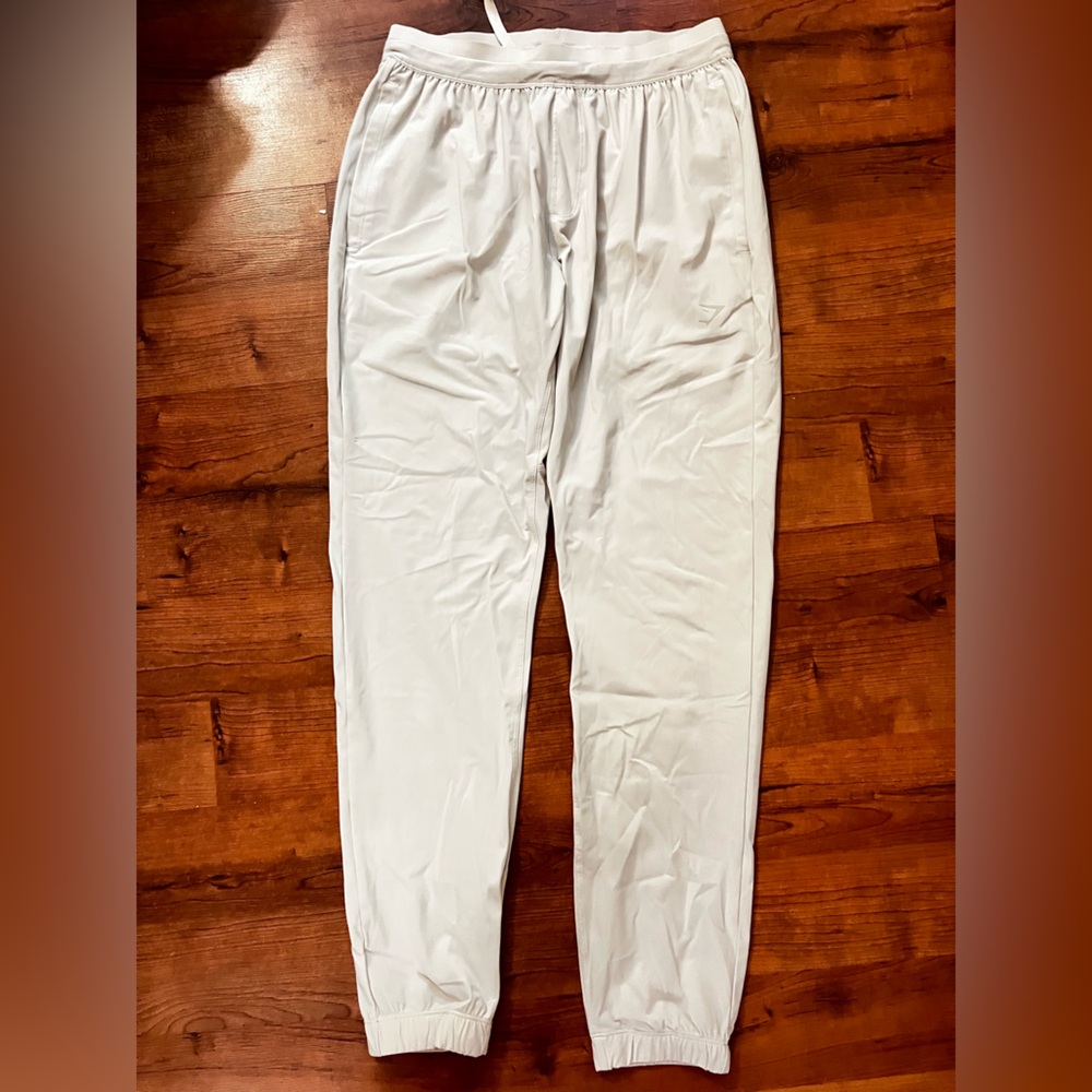 GYMSHARK TRAINING JOGGERS SIZE SMALL